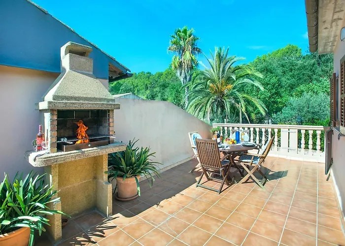 Owl Irina - 2 Min Walk To The Old Town Villa